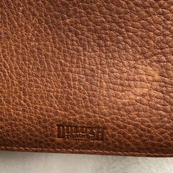 Duluth Trading Lifetime Leather Crossbody Wallet Cognac - Picture 6 of 12